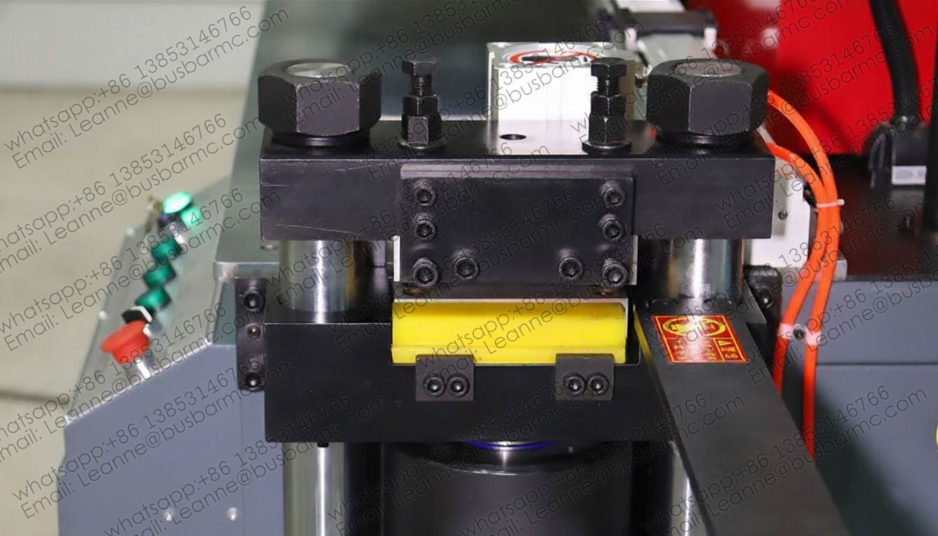 Gilotyna do cięcia szyn miedzianych