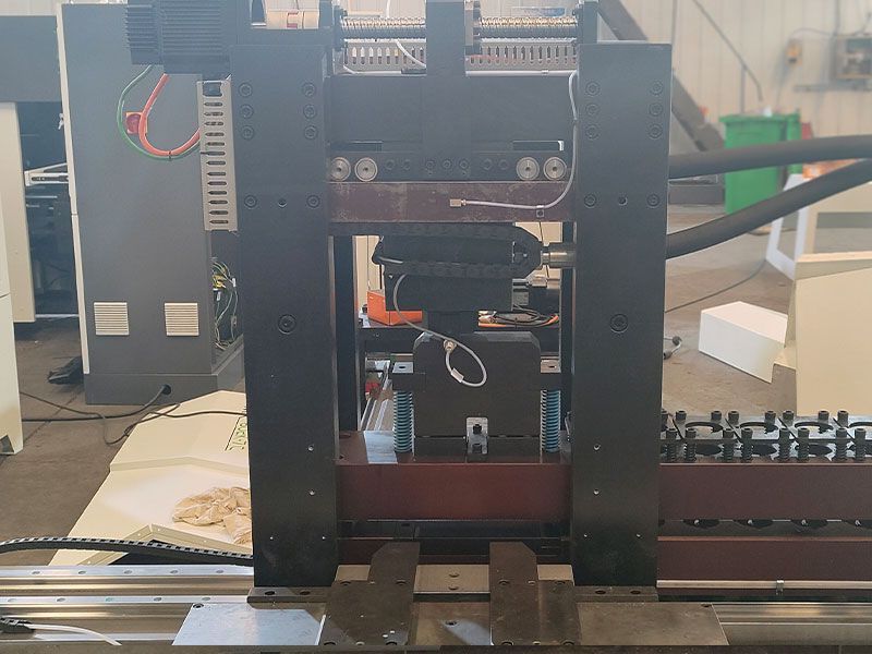 stół podawczy do szyn